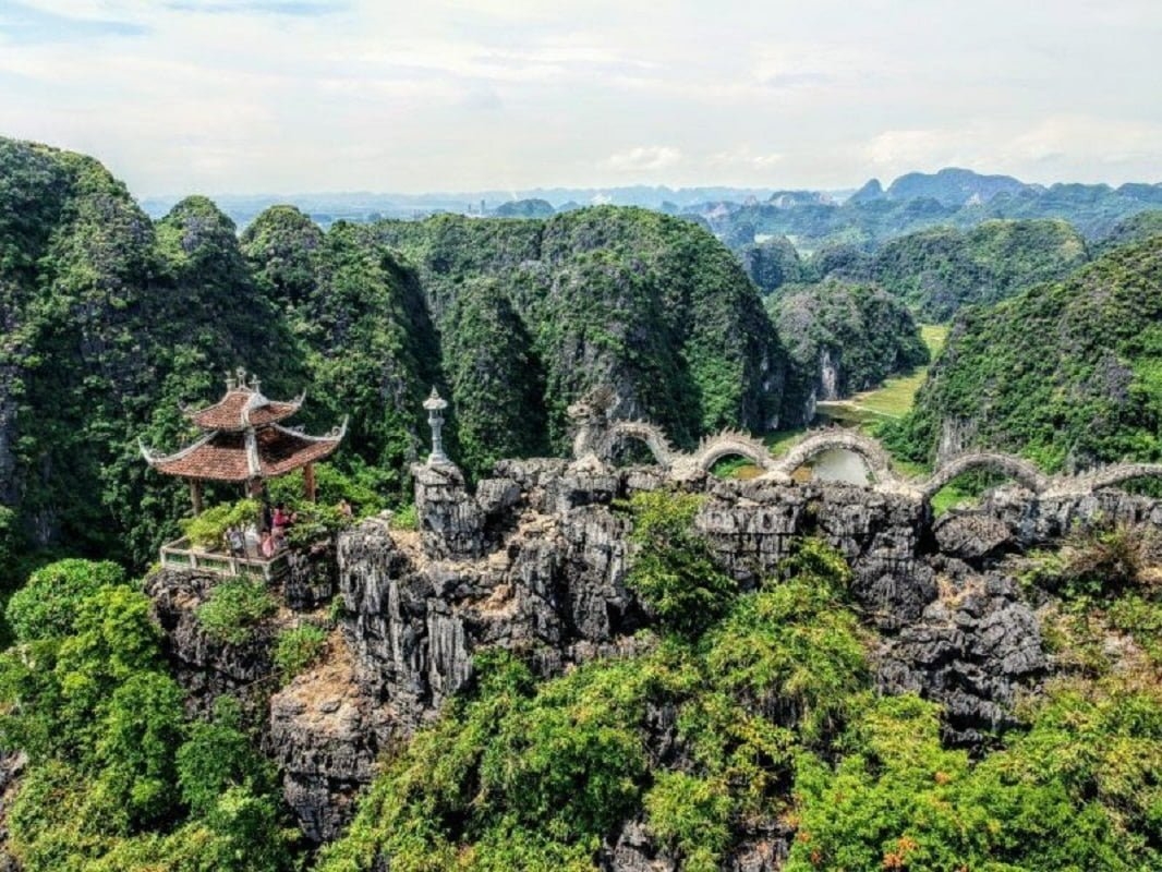 Bai Dinh Pagoda Tour – Dia Tang Phi Lai Tu – Cay Thi Pagoda 1 day