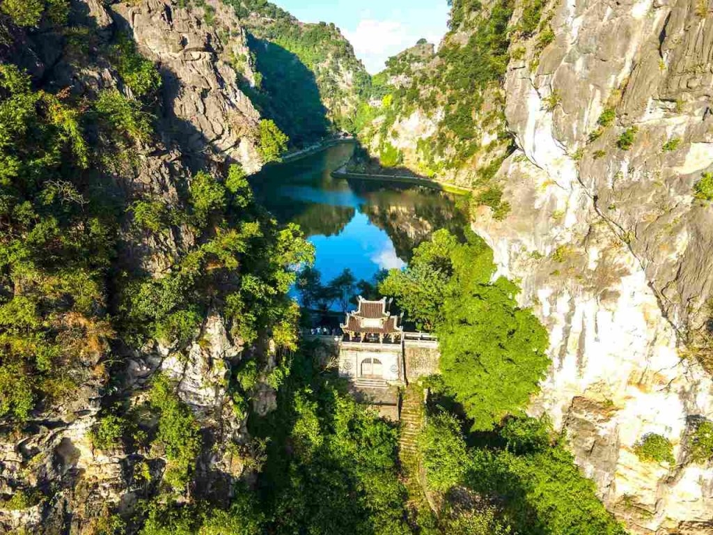 Tour Hanoi – Cao Bang – Ninh Binh itinerary 6 days 5 nights