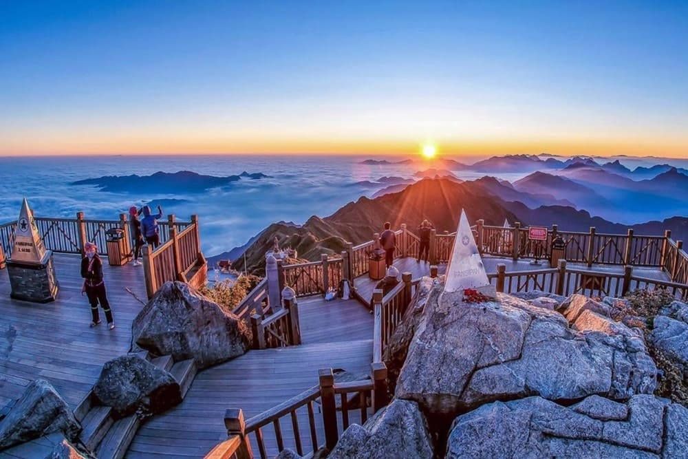 Tour Schedule Sapa – Y Ty – Lung Po 4 days 3 nights