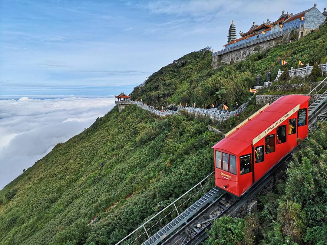 Highlights of the Hanoi – Ha Giang – Sapa 6 days 5 nights tour